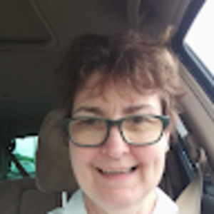 Meet your Posher, Cynthia